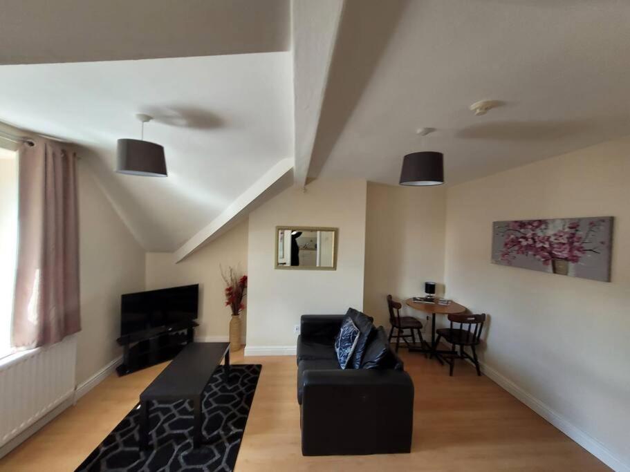 Spacious Cosy Apartment ランディドノー エクステリア 写真