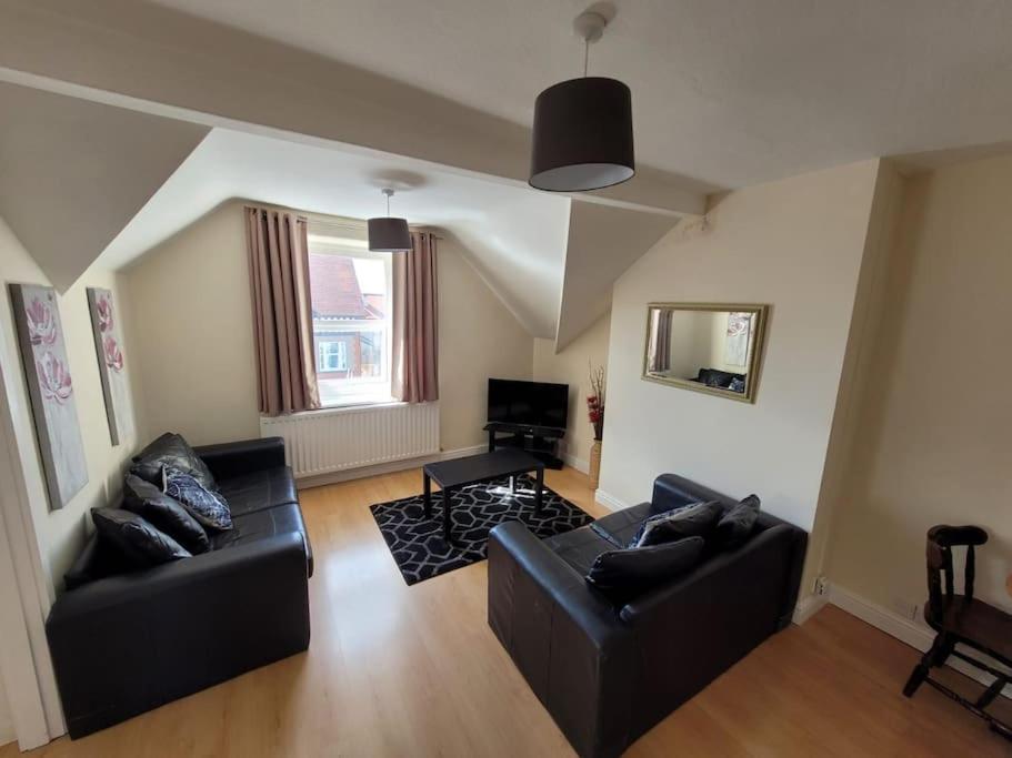 Spacious Cosy Apartment ランディドノー エクステリア 写真
